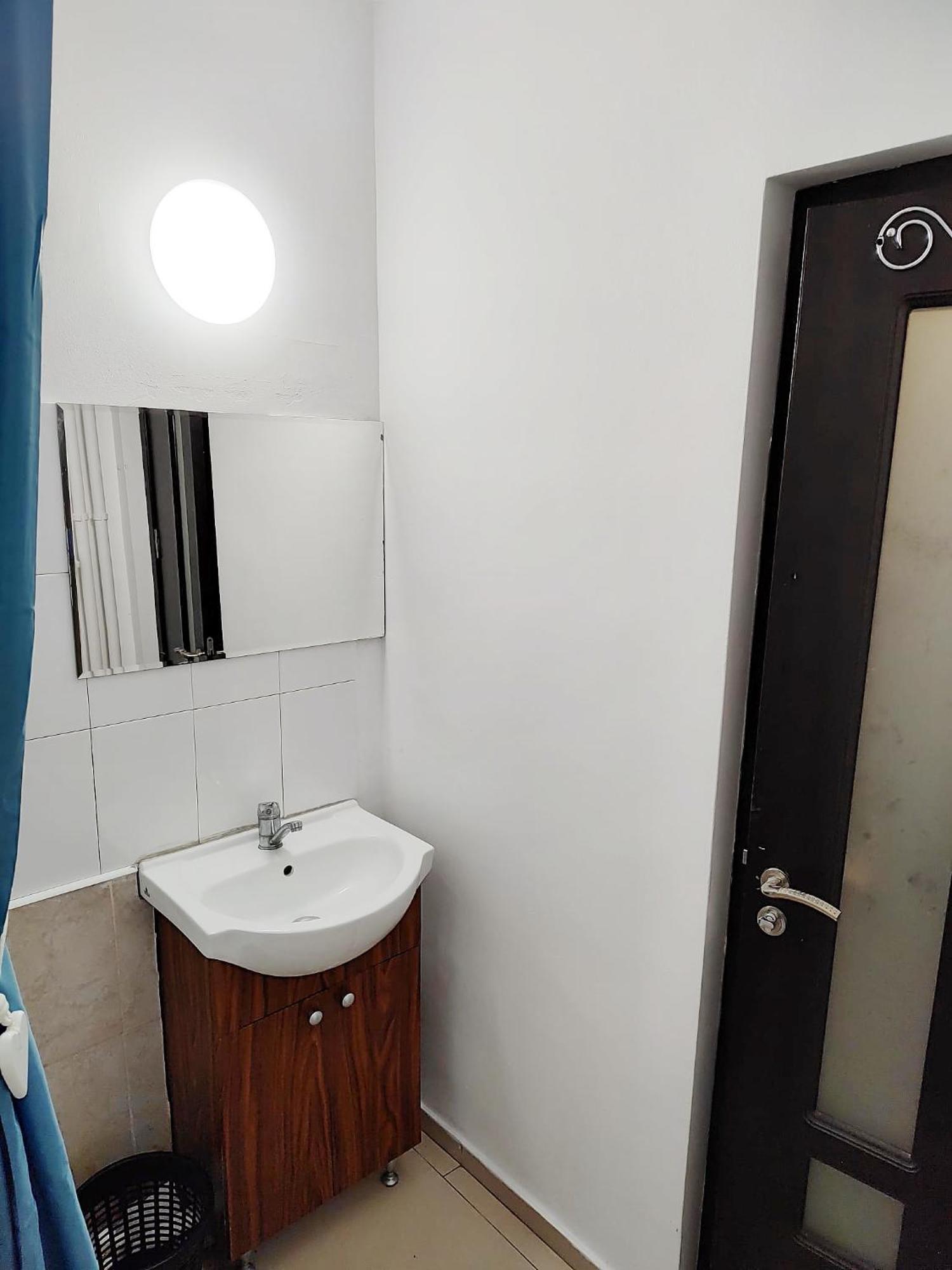 Central Retreat- Apartment Universitate Bucarest Extérieur photo
